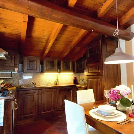 L'antico Borgo 4* كريميا