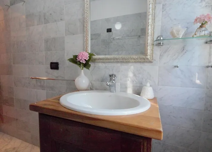 Apart-hotel L'antico Borgo Cremia