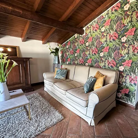 Aparthotel L'antico Borgo Cremia